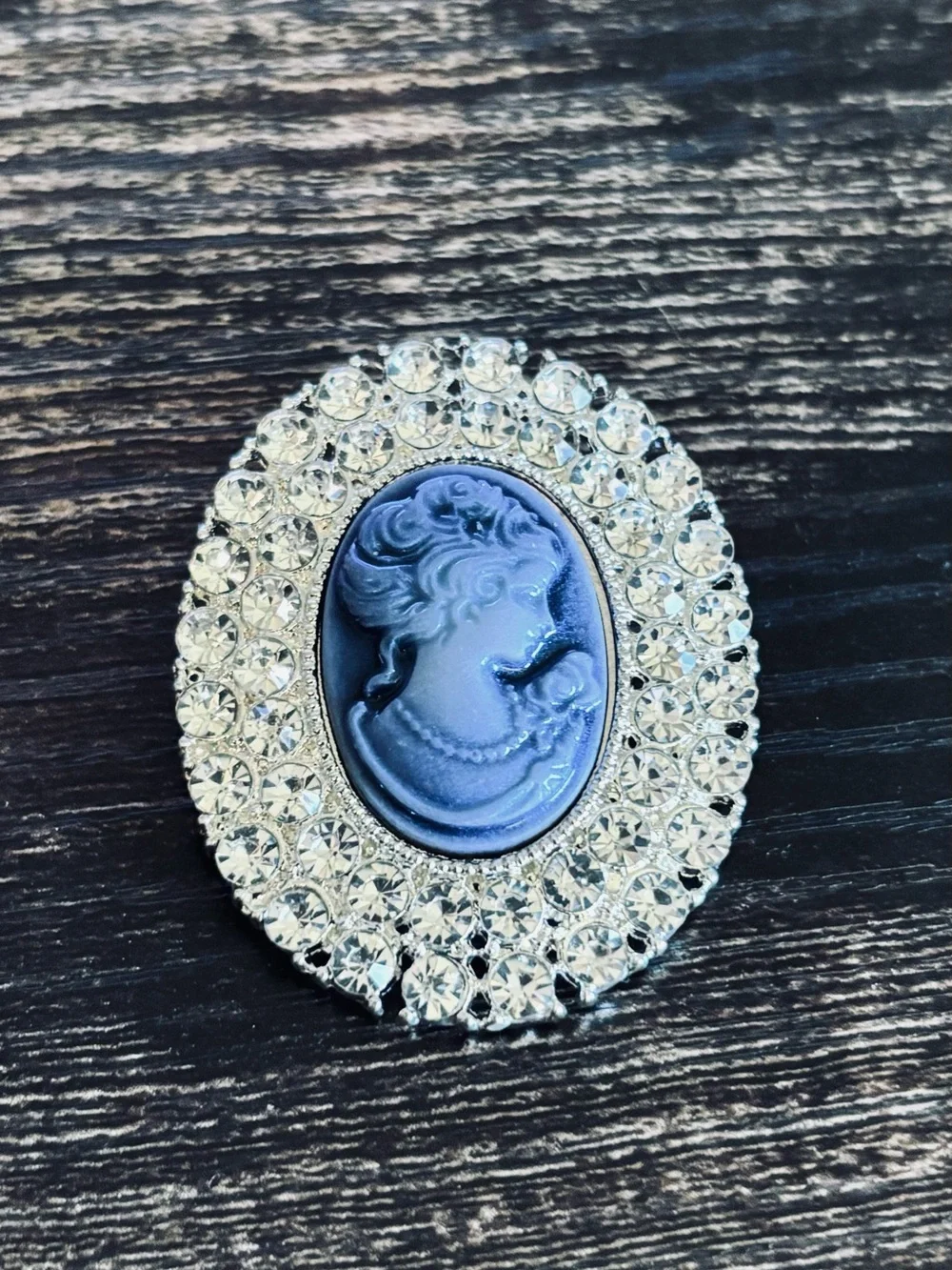 Small Vintage-Inspired Blue Cameo Crystal Brooch
